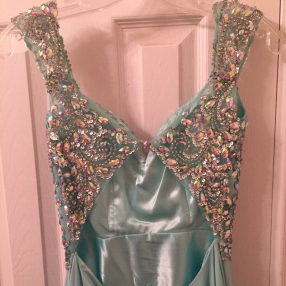 Evening Dress - Picture 4 of 6